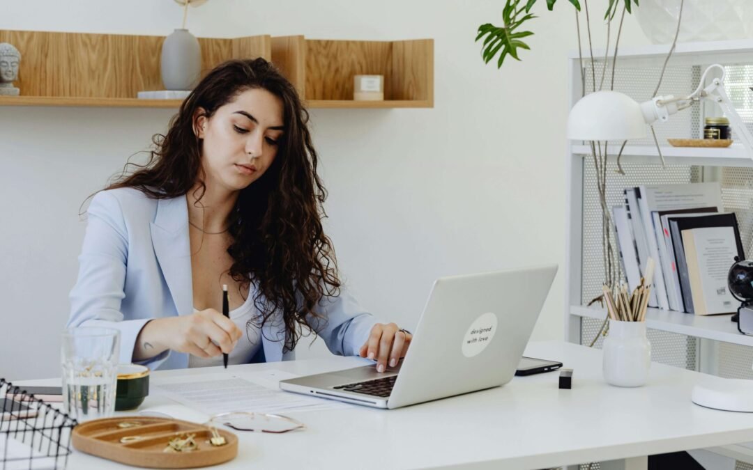 5 astuces de productivité douce pour avancer sans t’épuiser